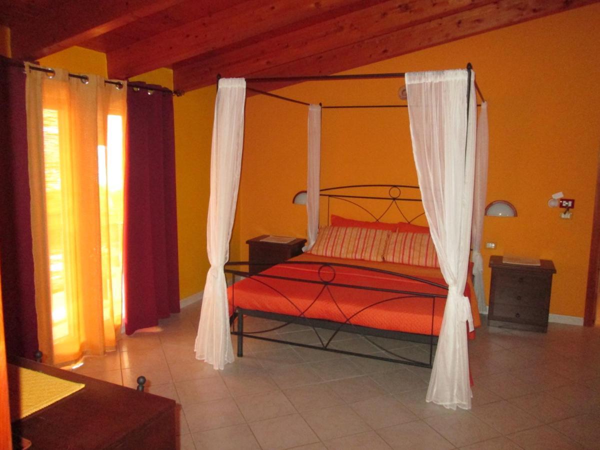 B&B Le Terrazze Isola Di S. Antioco Sant'Antioco Bagian luar foto