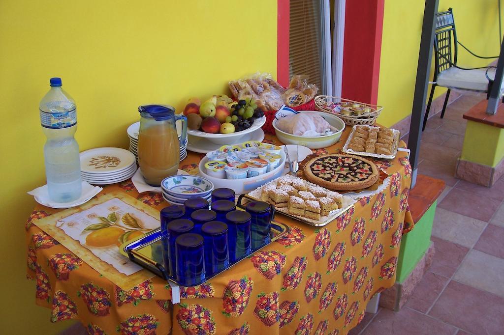 B&B Le Terrazze Isola Di S. Antioco Sant'Antioco Bagian luar foto